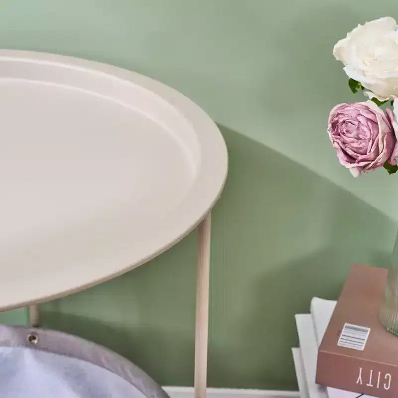 Table d'appoint/de chevet ronde avec panier de rangement en tissu, petite table de chevet étanche et antirouille en métal avec plateau amovible