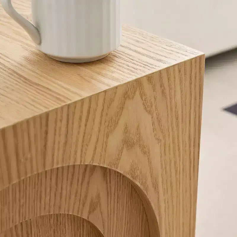 Table d'appoint moderne en bois design arqué de 45 cm de hauteur
