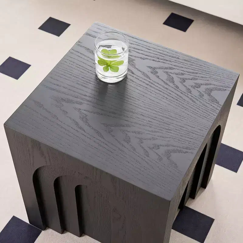 Table d'appoint moderne en bois design arqué de 45 cm de hauteur