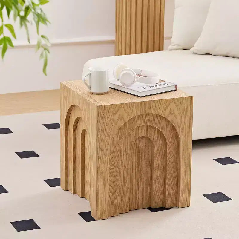 Table d'appoint moderne en bois design arqué de 45 cm de hauteur