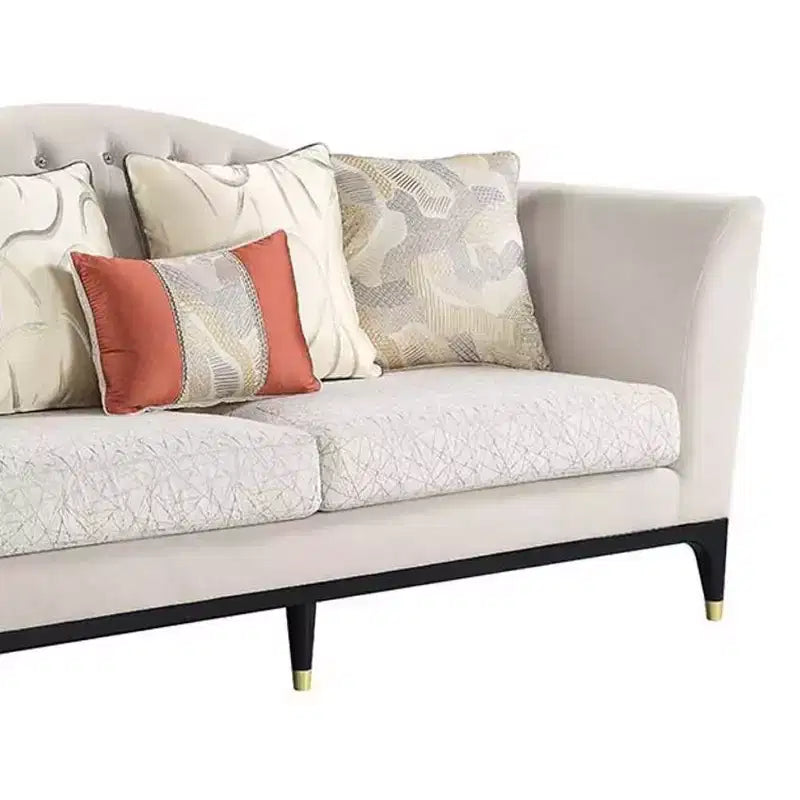 Canapés 71" en velours beige : capitonnage en cristal, accents dorés