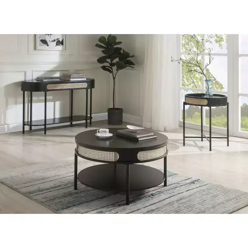 Table d'appoint Colson 56 cm finition noire -: Détails en rotin, Cadre en métal, Plateau en bois, Aucun assemblage requis
