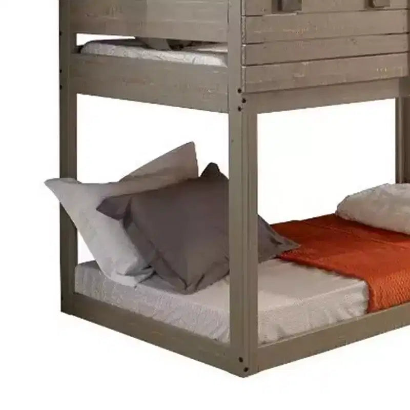 Lit superposé Darlene Loft 77" et lit superposé Rustic Gray - : Bois de pin massif, garde-corps, échelle, aire de jeux