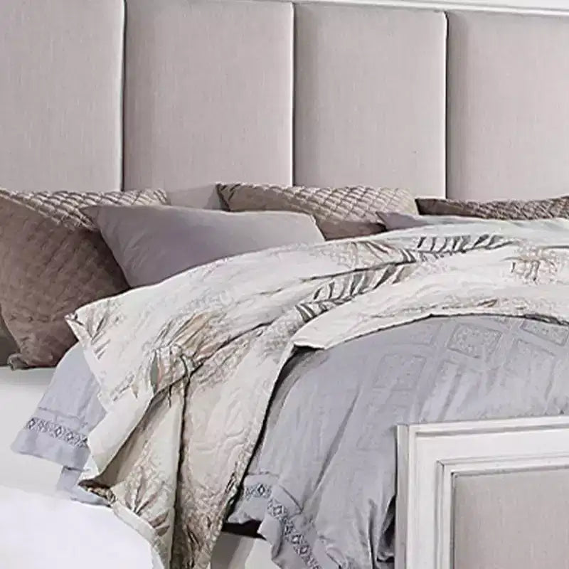 Lit California King 88 po en lin gris clair, fini blanc délavé gris rustique